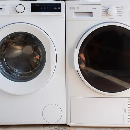 Casa Emblematica La Alameda